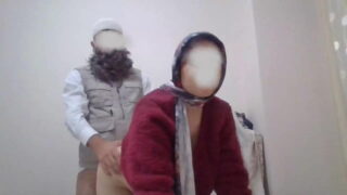 Cinci Hoca ve türbanlı Türk kadın sikişi